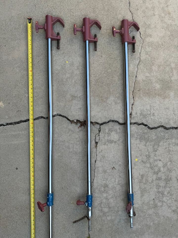 Mole Richardson Telescoping Hanger with Baby Stud Adjustable Height (4-7ft)