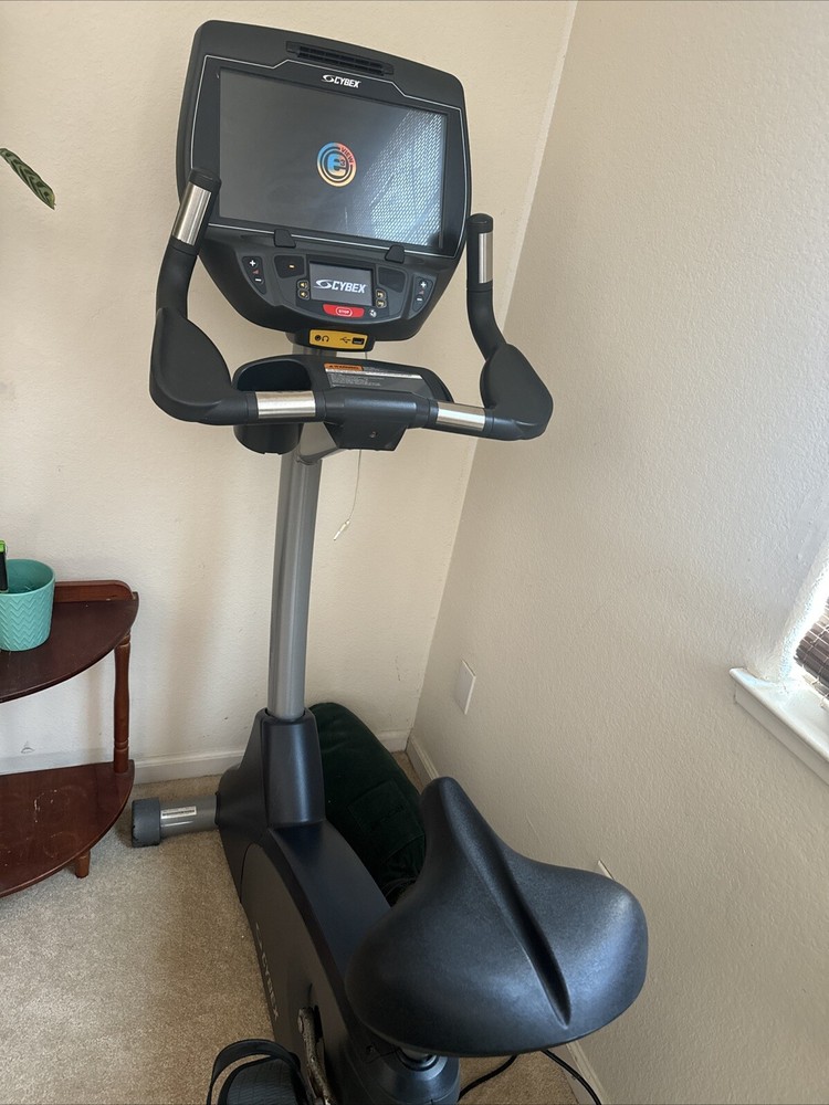 Cybex 770C Upright Bike w/E3 Console
