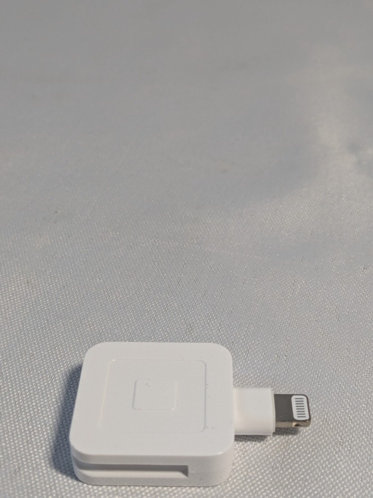 Square Reader SPM1-01 White Portable Mobile Credit Card Reader & Writer