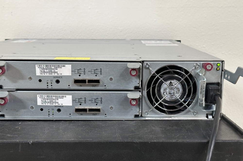 Quantum 24-bay SAS disk array w/ Dual Dot Hill 1-04920-01