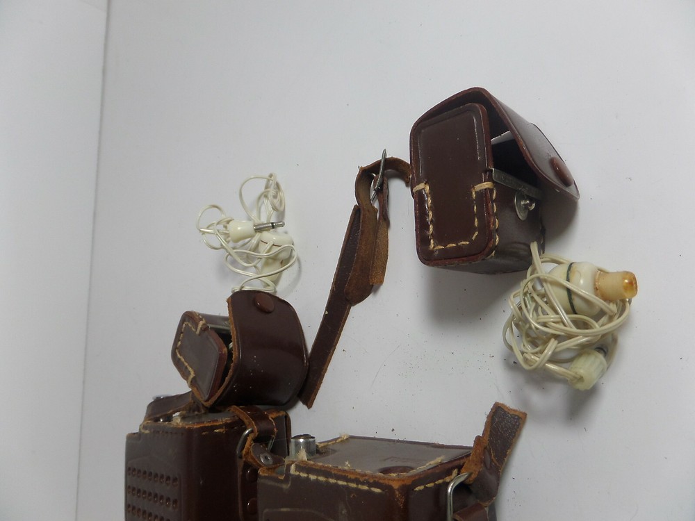 Triumph 9 walkie talkie set (S1)