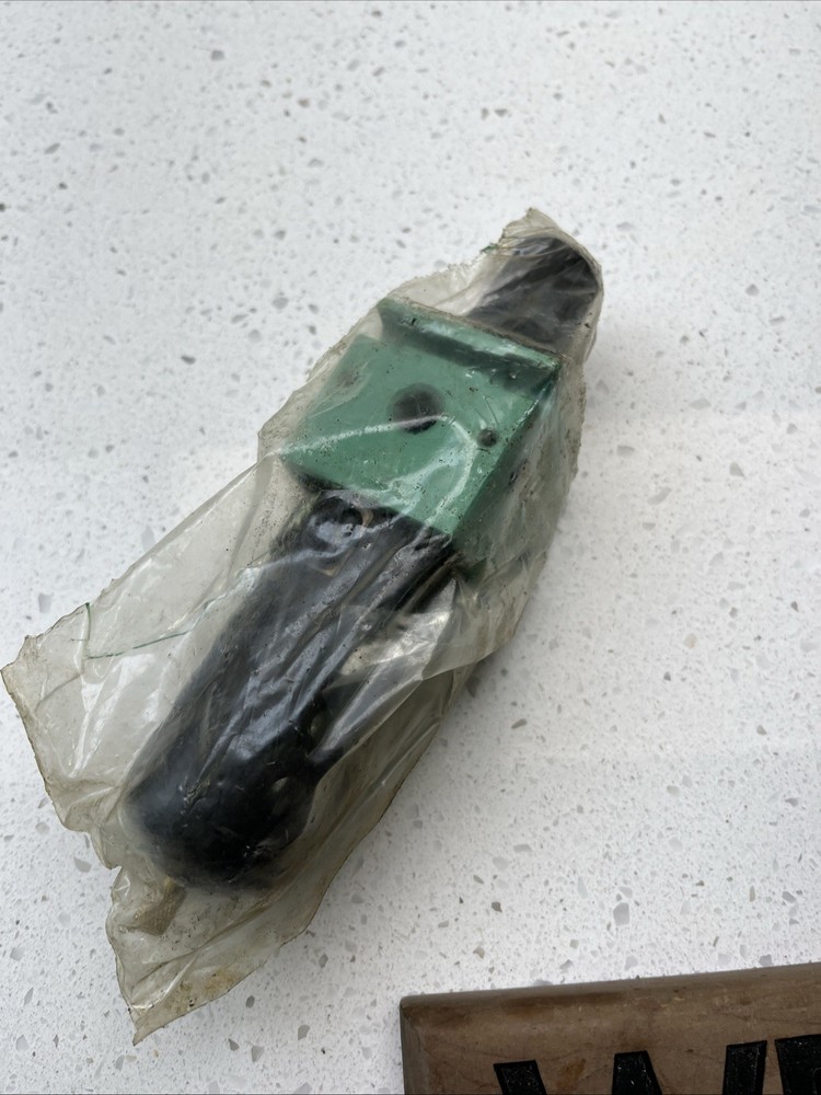 P21B-02 Numatics Air Regulator Sealed