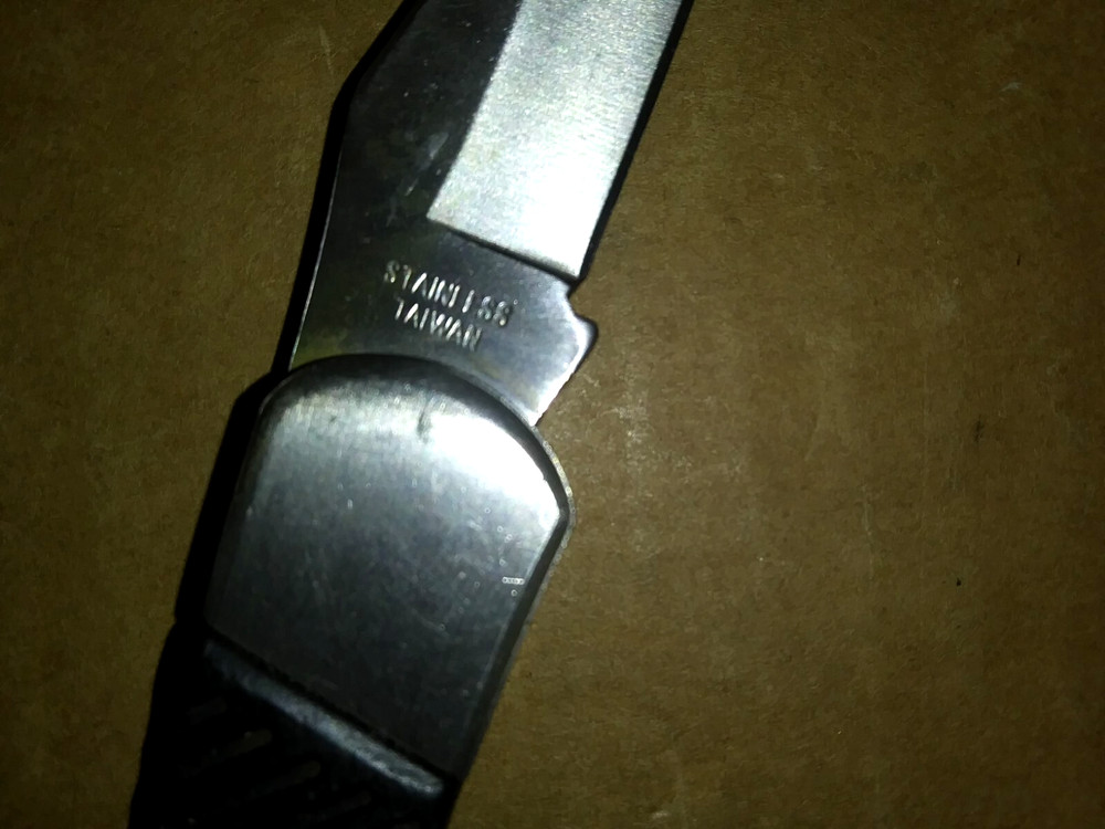 Vintage Sharp Model 425 Lockback Single Blade Folding Knife-Stainless-Black