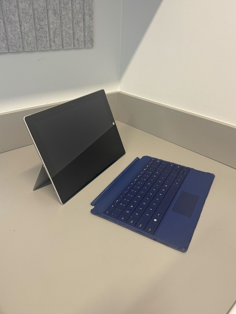 Microsoft Surface Pro 3 (Model 1645) 128GB