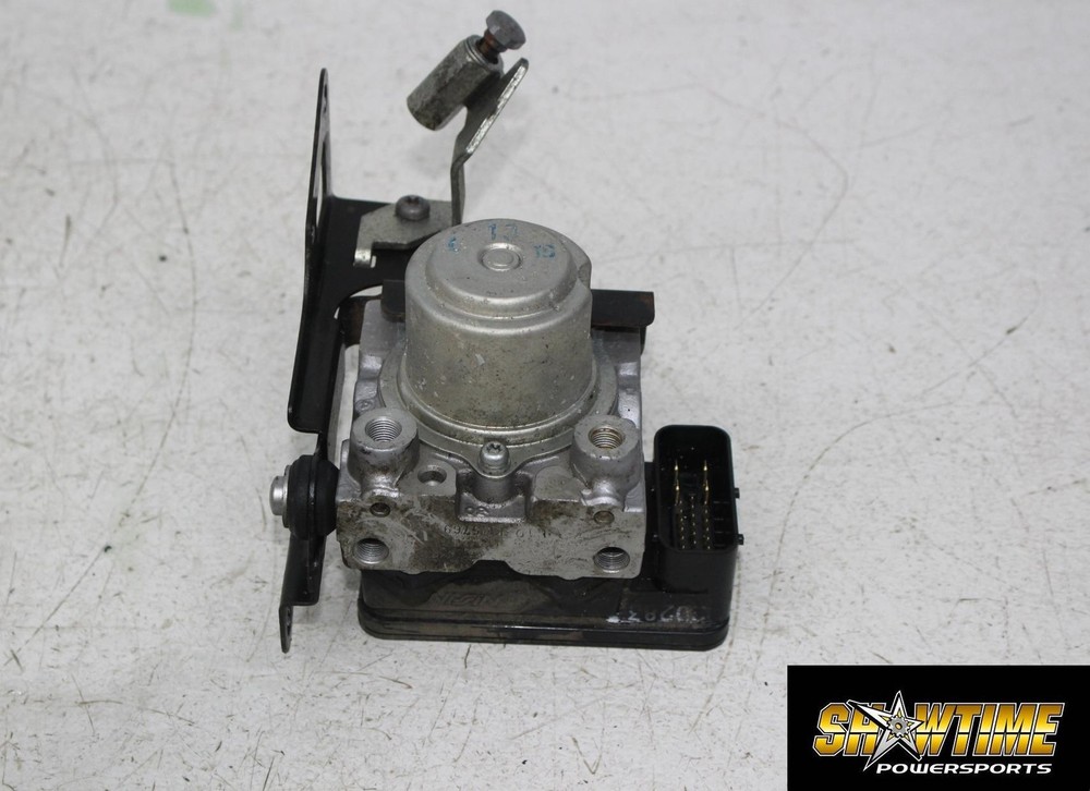 05-12 TRIUMPH SPRINT 1050 GT 1050GT ABS PUMP UNIT MODULE