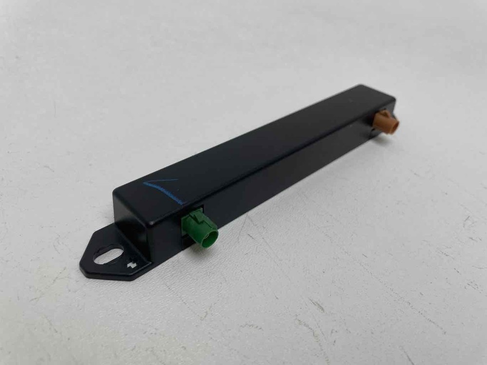 Antenna Control Module 68306857aa Fits 2018 - 2024 CHRYSLER PACIFICA