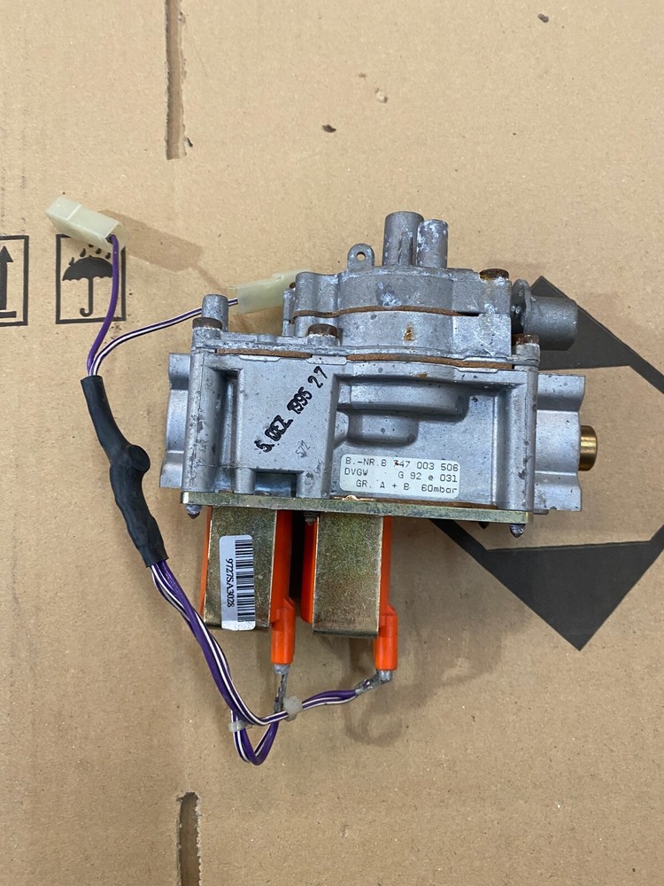 Junkers - SBS - Gasarmatur - CE 427 - 8 747 003 506 - CE427 - 8747003506