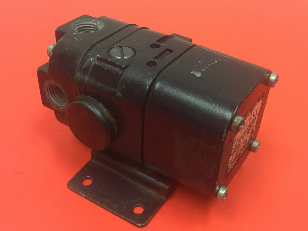 Bellofram - Type 1000 - I/P Transducer