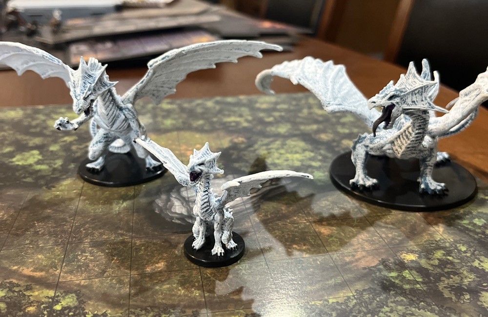 Pathfinder Battles White Dragon Evolution Boxed Set