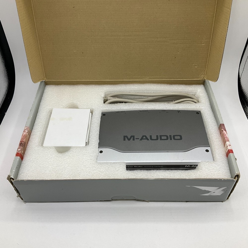 M-Audio FireWire Solo Recording Interface with Cords