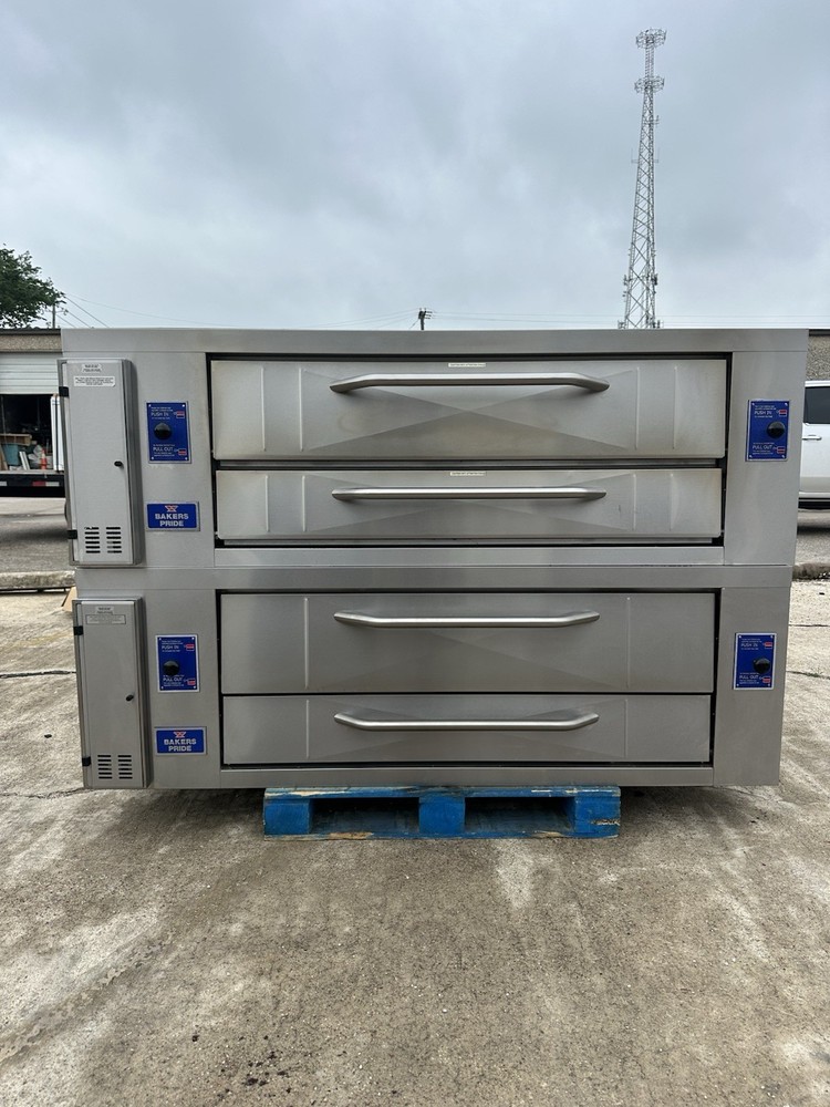 Bakers Pride Y600 double deck pizza oven