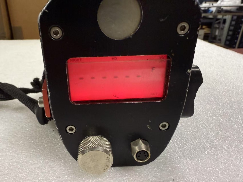 Laser Technology (Laser Tech) Impulse Range Finder - Tested turned on