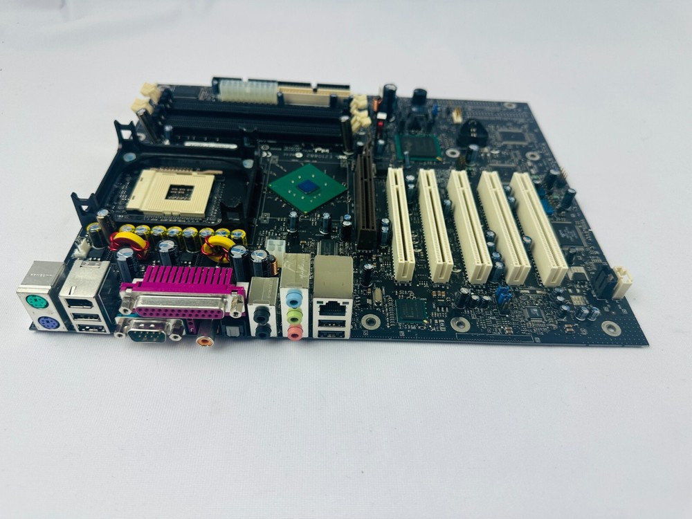 Intel D865PERL E210882 Desktop Board