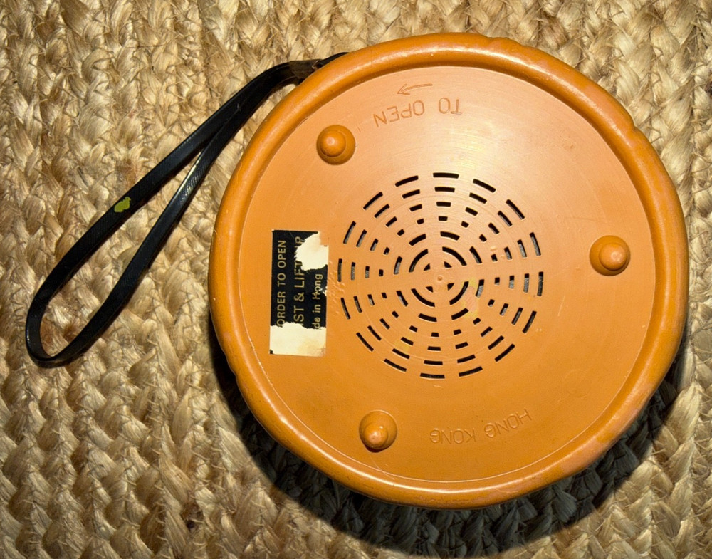 Vintage Hamburger Transistor Radio