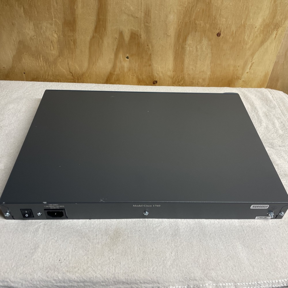 Cisco System 1700 Series Model 1760 Router Fast Ethernet 10/100