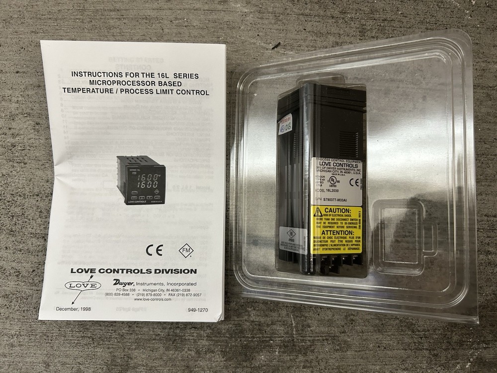 DWYER Temperature Controller: 16L, RTD/Thermocouple, Universal Input, 100 / 240V