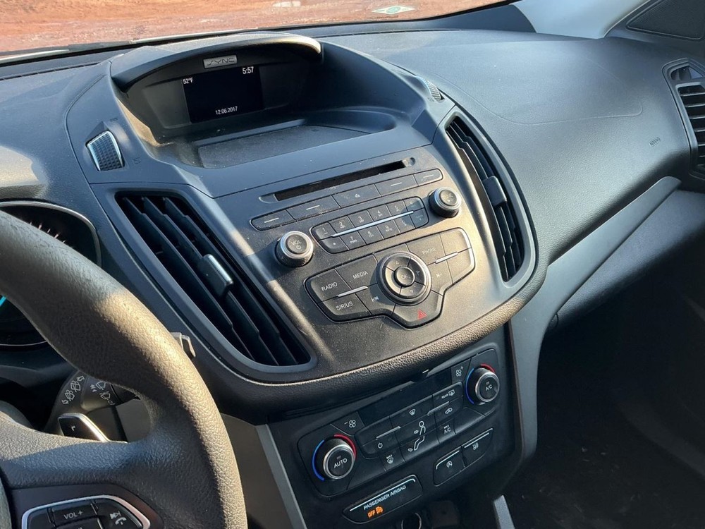 Fuse Box Engine Fits 17 ESCAPE 4950079