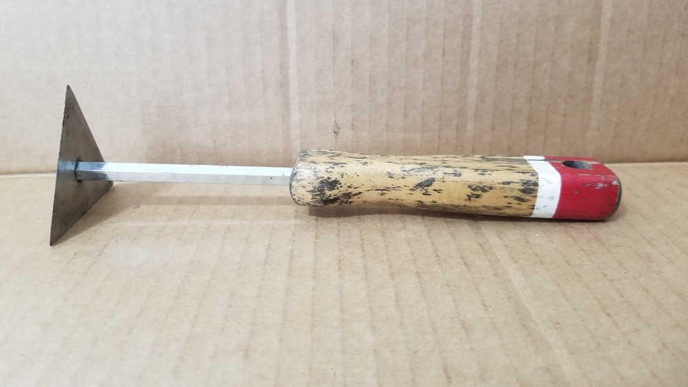 Vintage Red Devil Triangle Blade Wood Handle Paint Scraper Tool VGC