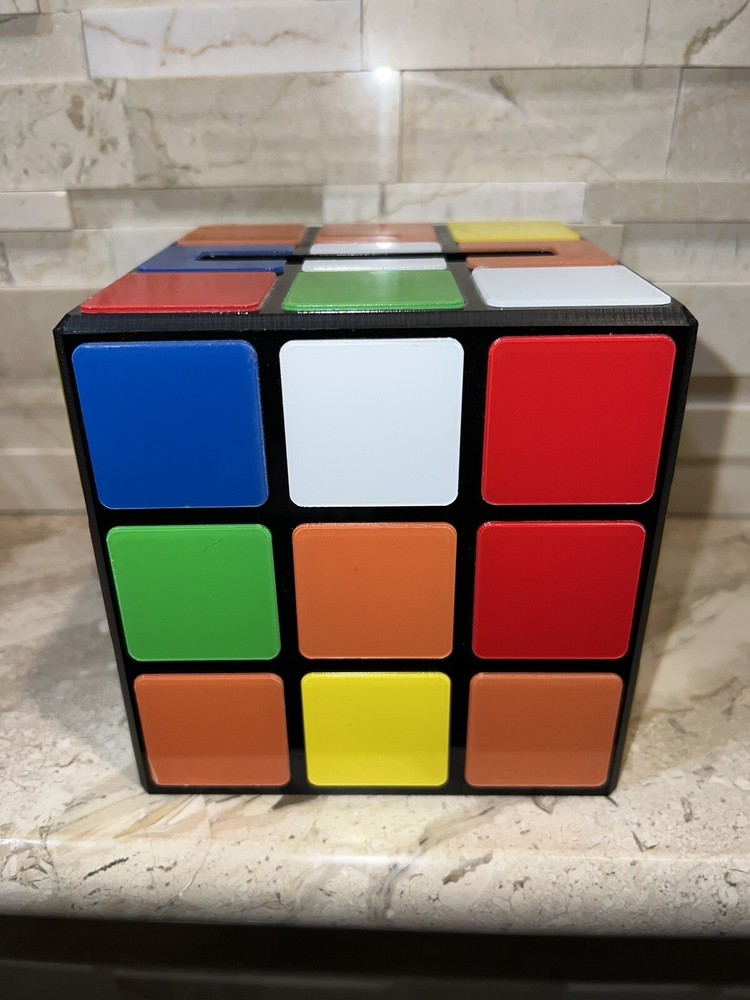 TISSUE BOX COVER - RUBIK'S CUBE - Plastic Canvas