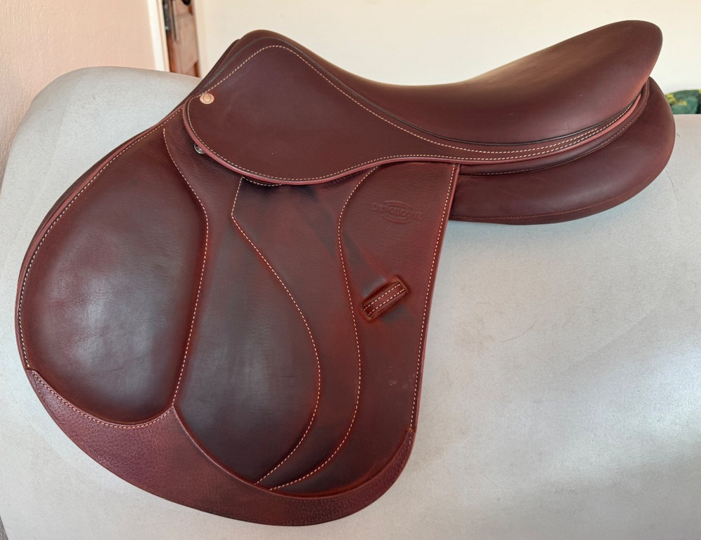 18" Devoucoux Biarritz O Saddle - 2023 - 2A - Full Buffalo - MINT!