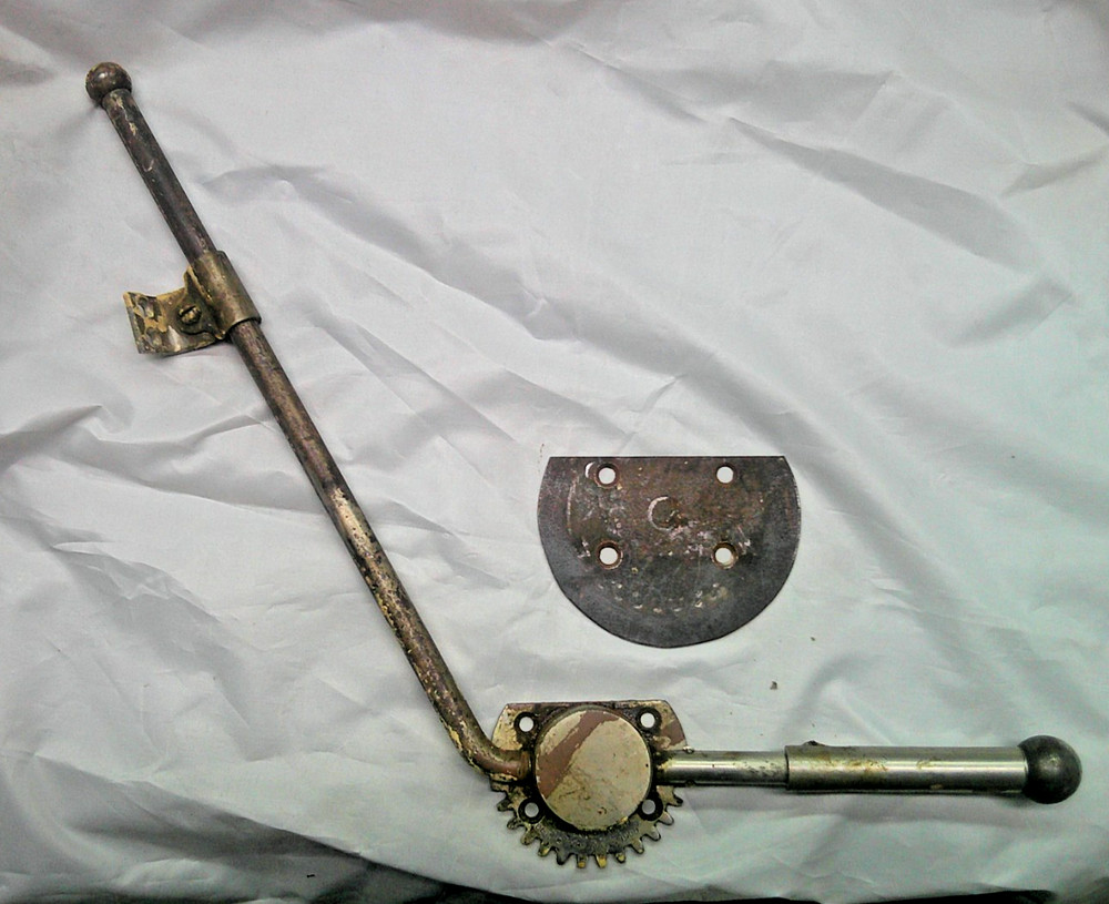 1908 Casement Window Hardware Crank Set