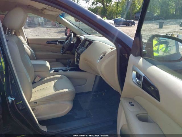 PATHFINDR 2016 Glove Box 4690187
