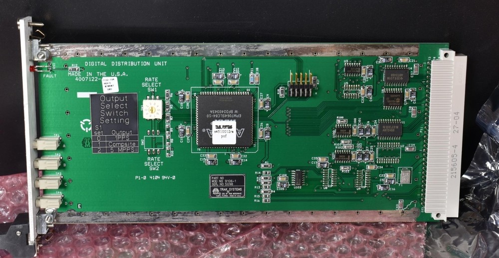 Motorola Trak Systems 9106-1 DDM Digital Distribution Unit / Module