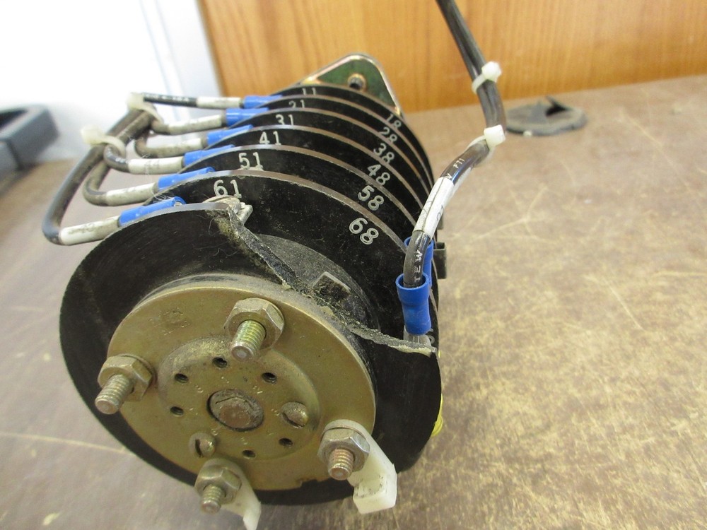 Electroswitch Series 24 Breaker Control Rotary Switch 2412C *Broken Insulator*