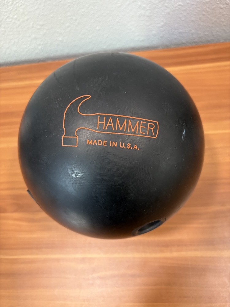 Hammer BLACK WIDOW URETHANE bowling ball