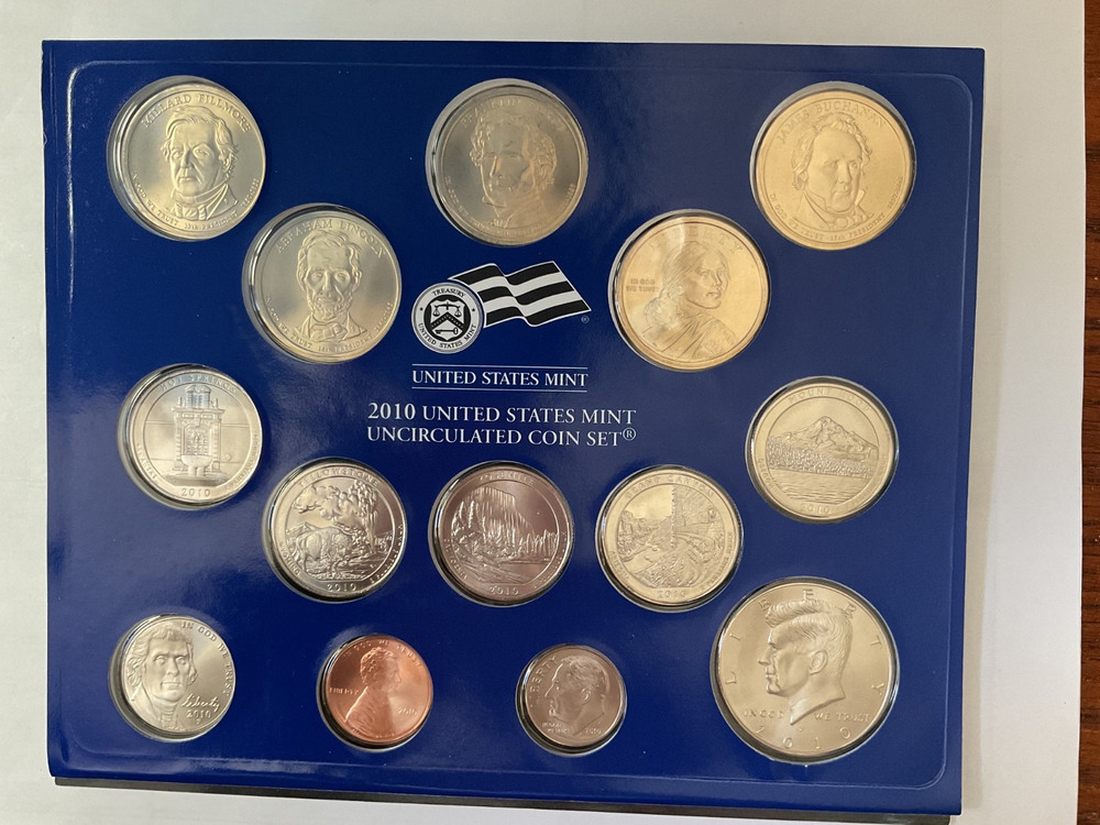 2010 US Mint Denver & Philadelphia Uncirculated Sets