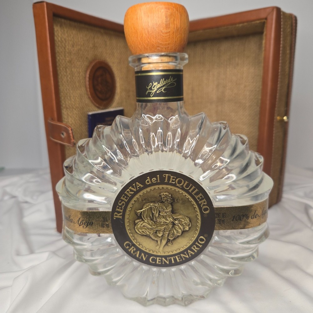 Gran Centenario Reserva del Tequilero Anejo Empty Decanter Bottle Leather Case