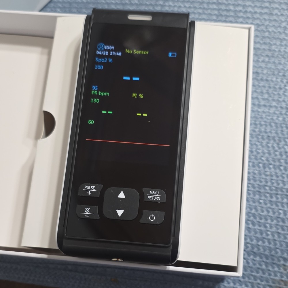 Handheld Pulse Oximeter with Wireless Transmission, Alarm, Multi-User Support