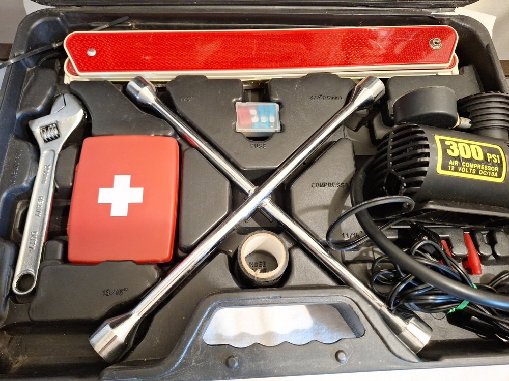 Car Emergency Roadside Tool Kit With Portable Air Compressor