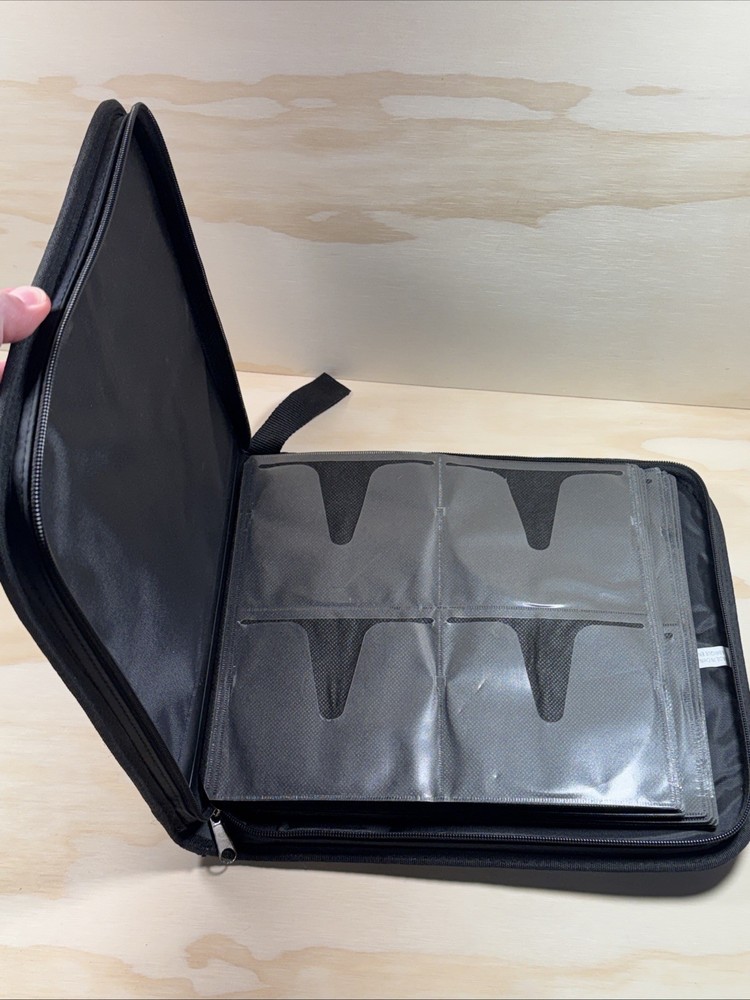 Staples 96 Disc Capacity CD & DVD Soft Wallet Carry Case Storage Binder