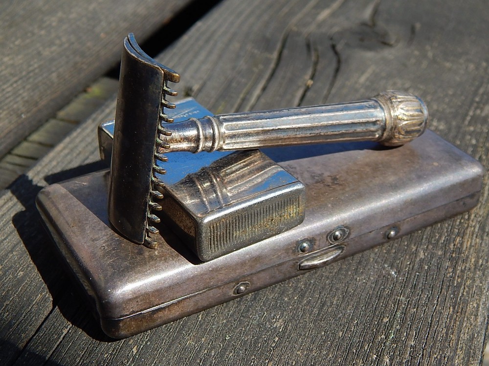 Vintage Gillette ABC pocket set