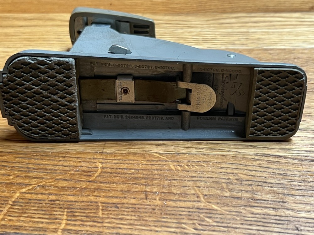 Swingline Stapler - Works Great !