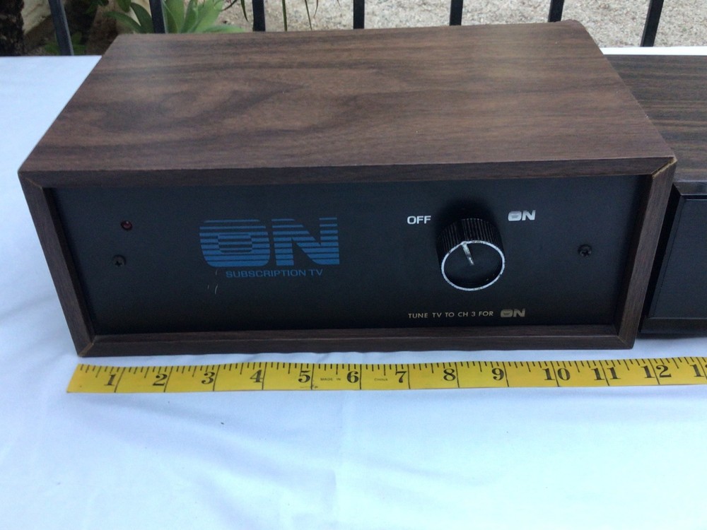 RARE Vintage 1978 ON SUBSCRIPTION TV BOX Early Pay Cable Television STV Decoder