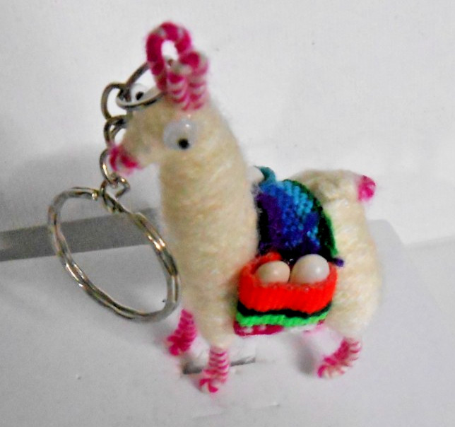 Peruvian Andes White Llama Key Ring (Per-027)