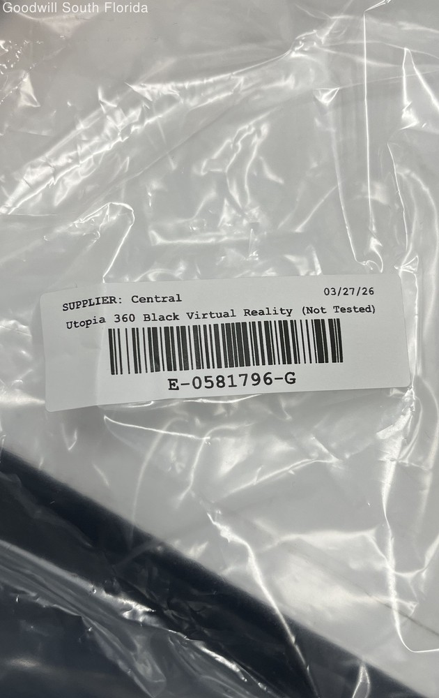 Utopia 360 Black Adjustable Strap Smartphone Virtual Reality Headset Not Tested