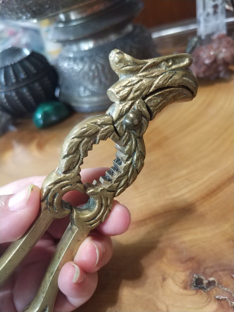 Vintage 1970s solid brass American eagle shaped novelty nutcracker