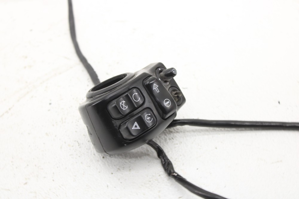 2014-2017 Harley Davidson Electra Ultra Limited Right Control Switch Pack