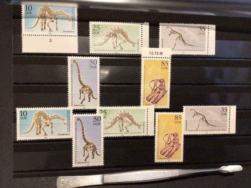 Dinosaur mint never hinged stamps Ref 60847