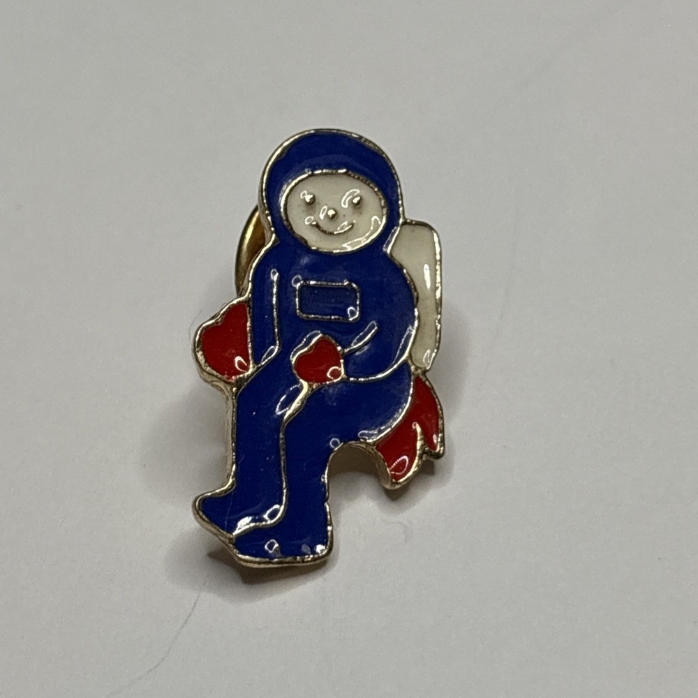 Lapel Pin - Astronaut Jetpack S72