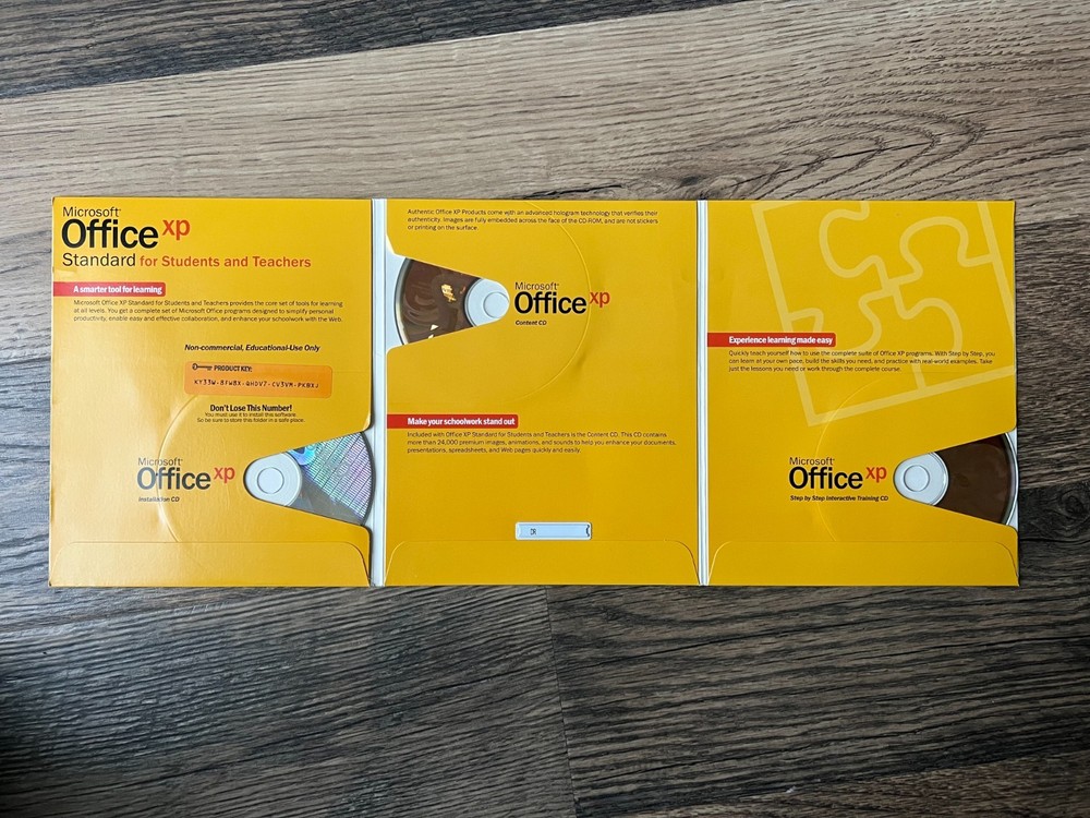 Microsoft Office XP Version 2002 - 3 CD-ROM - Standard for Students and Teachers