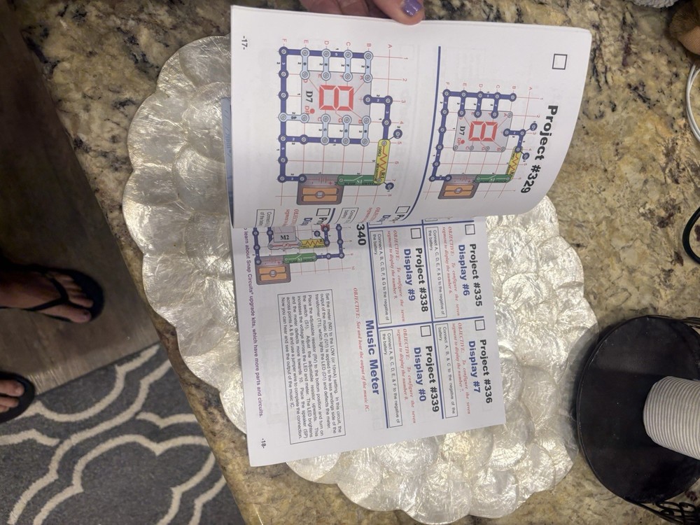2012 Elenco Snap Circuits Instruction Manual Book Only Projects 306-511