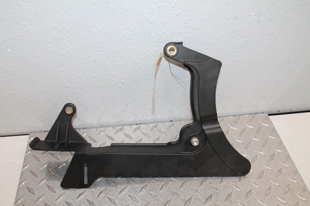 HARLEY-DAVIDSON 60300126 BELT GUARD