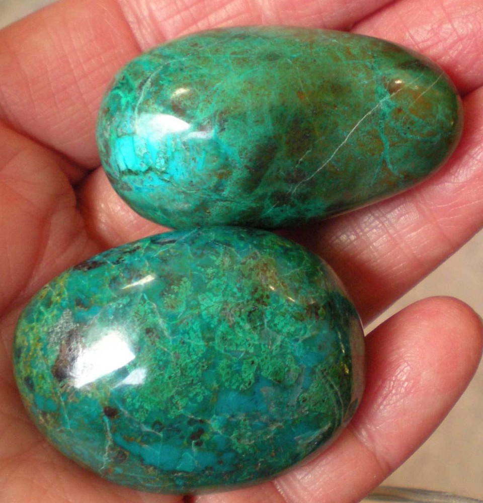 Chrysacolla - 2 Tumbled Stones rt580a