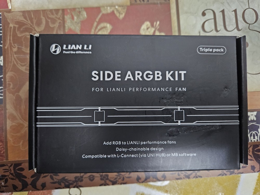 LIAN LI P28 ARGB SIDE KIT (BLACK)