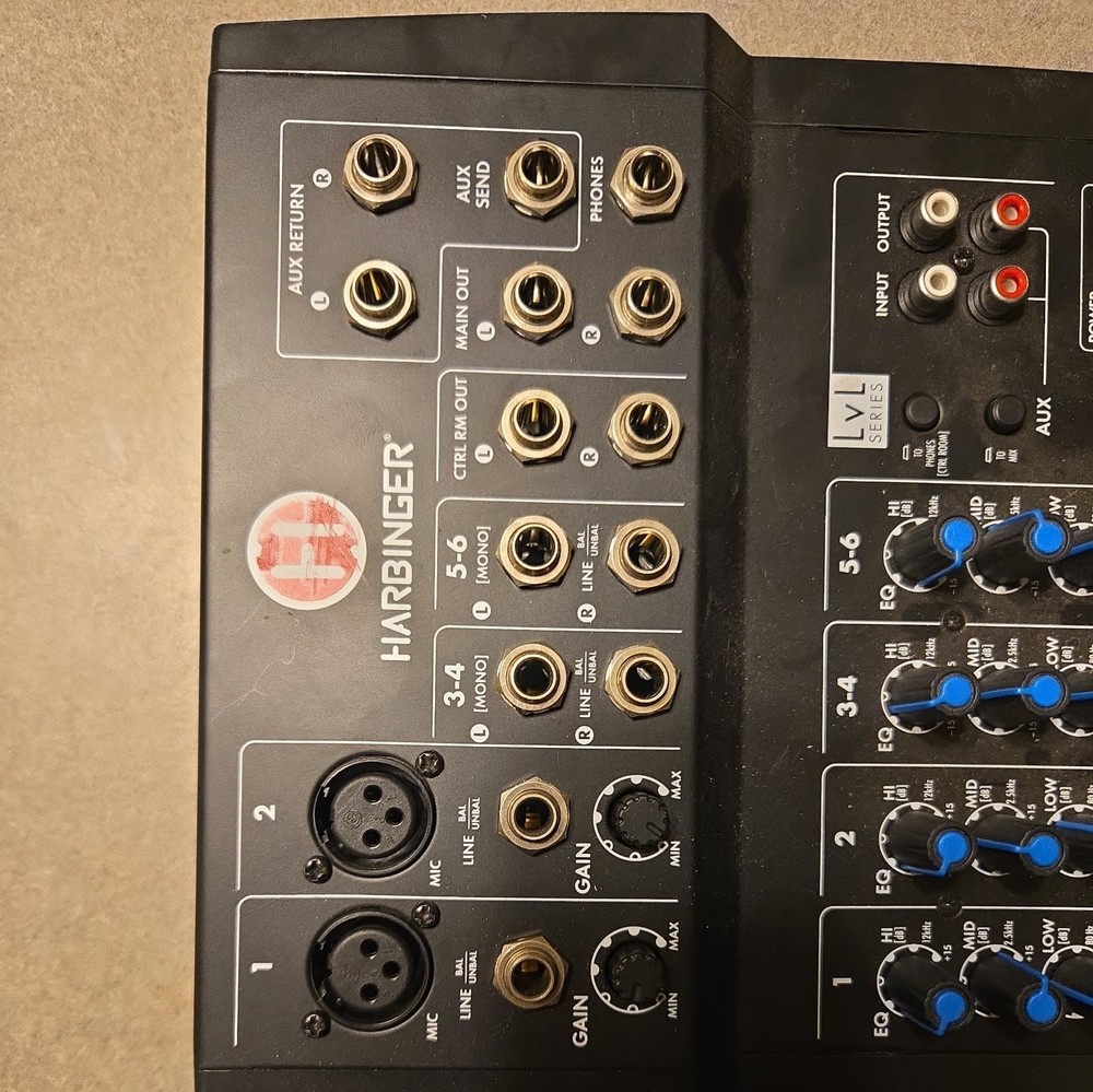 Harbinger L802 8 Channel Compact Mixer