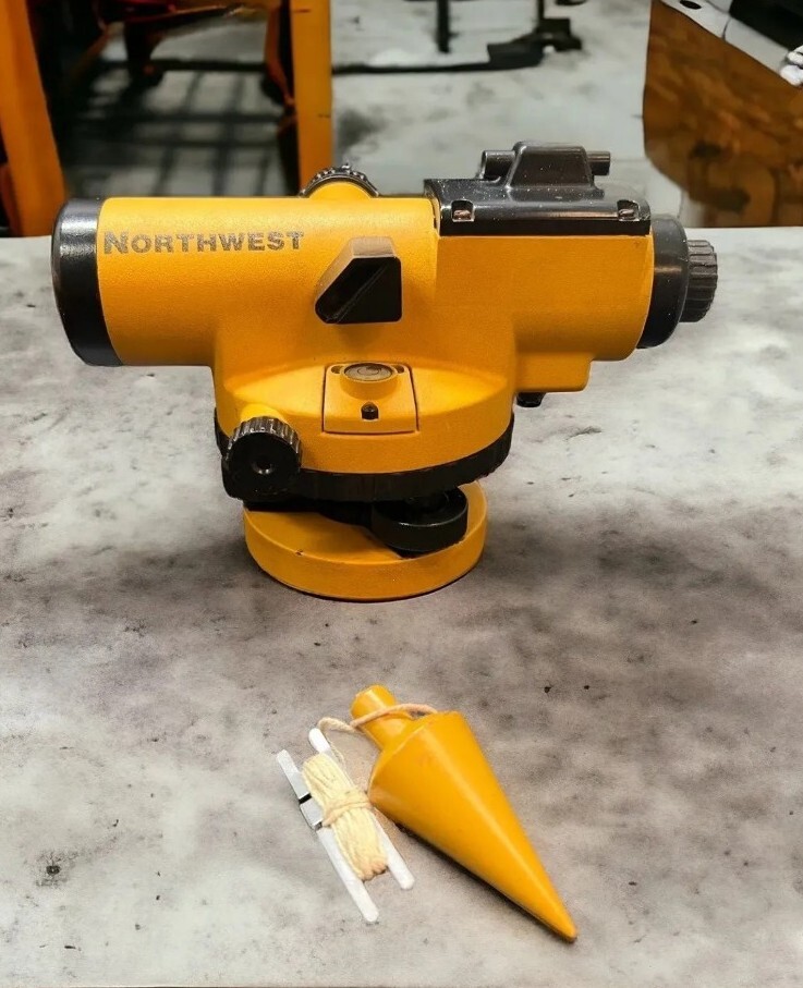 Northwest NAL-26 Automatic Level With Case